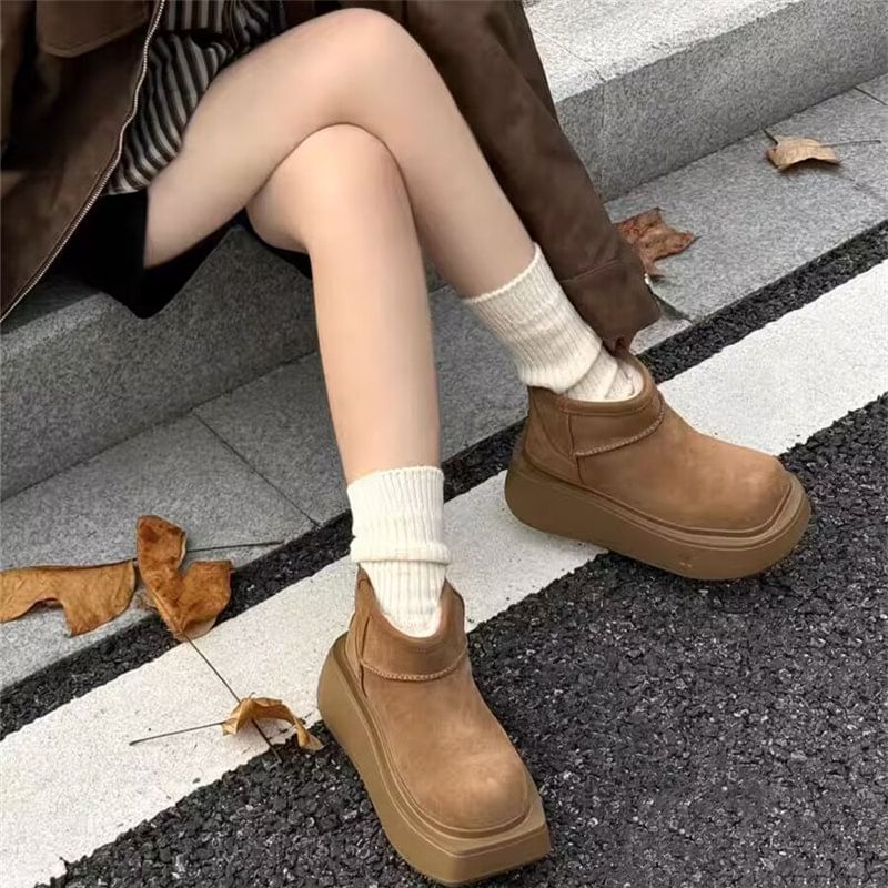 snow boots
